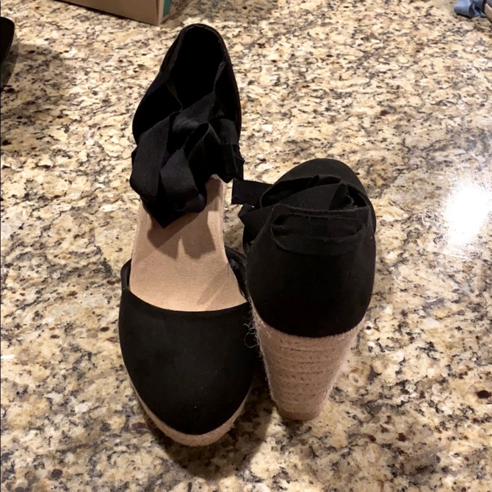 Wedge heeled shoes - Picture 1 of 1